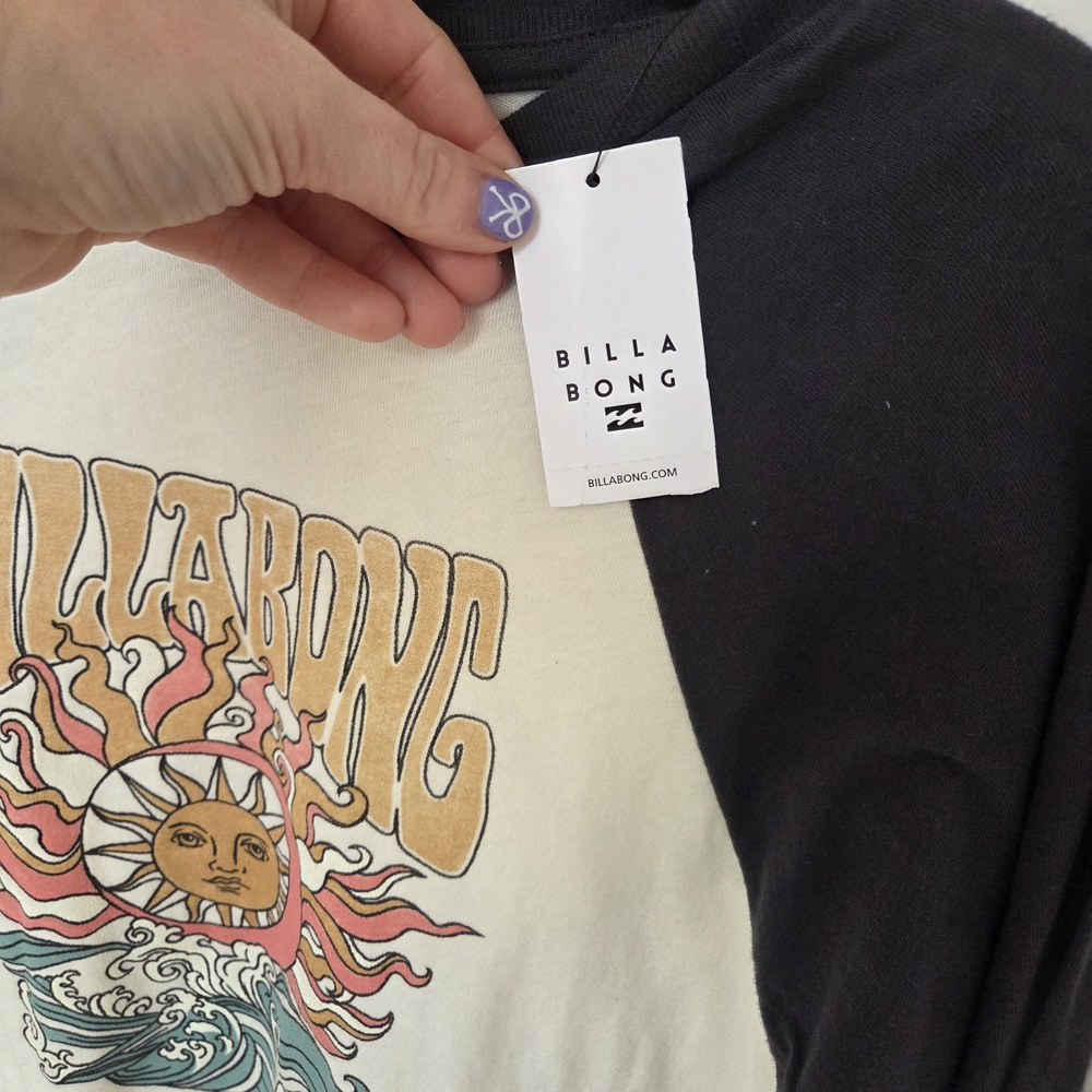 *NWT* Billabong Long Sleeve Tee - Black and Cream with Sun and Wave Graphic - Picture 5 of 8